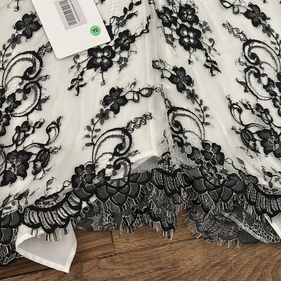 NWT Italian Designer Patrizia Pepe Camicia Black White Lace Tank Size 4 US IT 38 - Picture 11 of 11